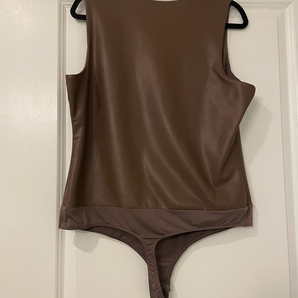 Express Body Contour Faux Leather bodysuit. - Picture 7 of 10